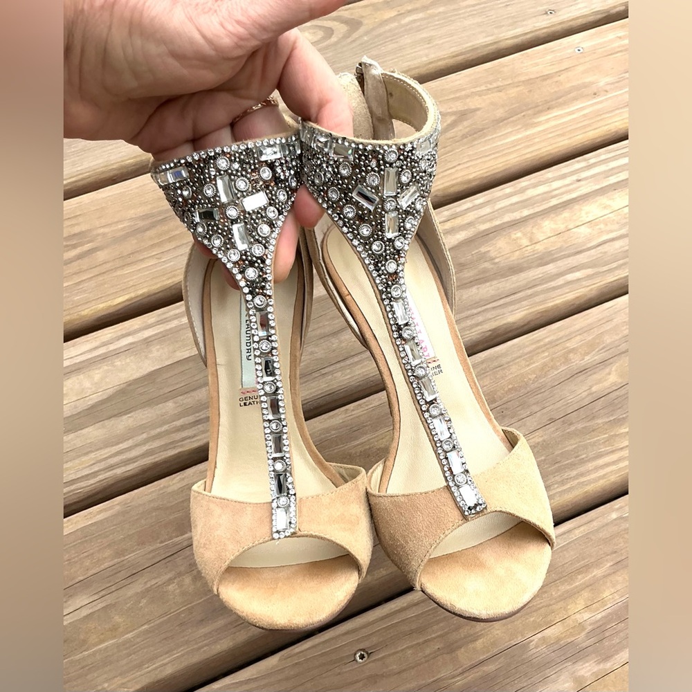Dressy embellished sandals ⭐️⭐️⭐️⭐️⭐️ - Picture 2 of 13